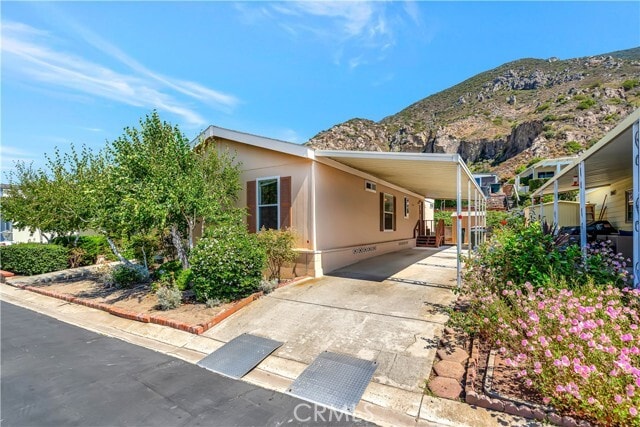 Building Photo - 24 Gitana Ave