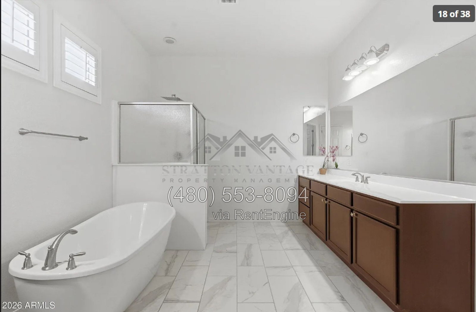 Building Photo - 1083 E Holland Park Dr