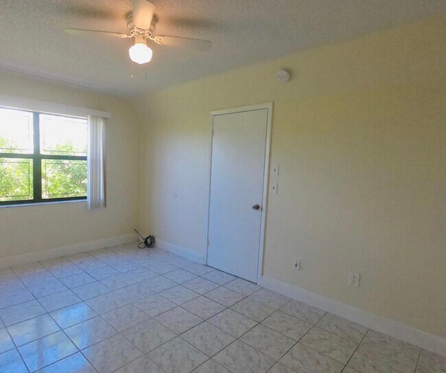 Building Photo - 6115 NW 186th St