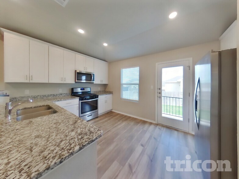 Building Photo - 3521 Stride Ln