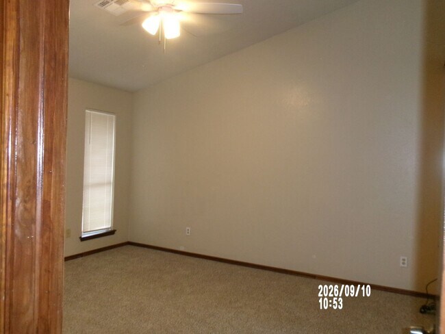 Building Photo - 4908 SE Randolph Rd