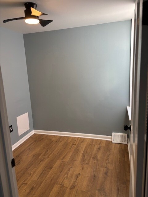 Building Photo - 1422 N Conestoga St