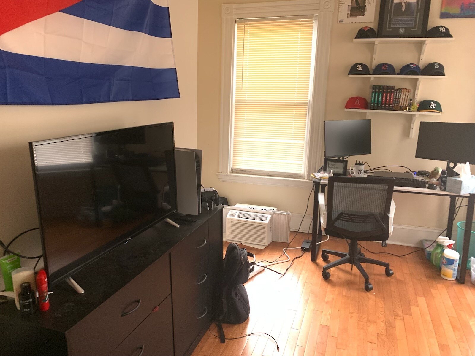 Building Photo - 1 Sachem St