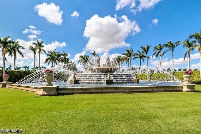 Building Photo - 10000 Isola Way