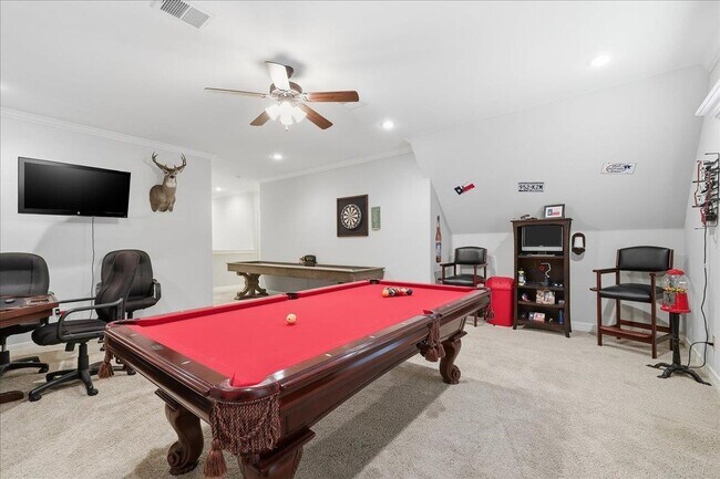 Building Photo - 302 Spring Brook Ct