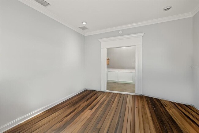 Building Photo - 4102 W Sevilla St