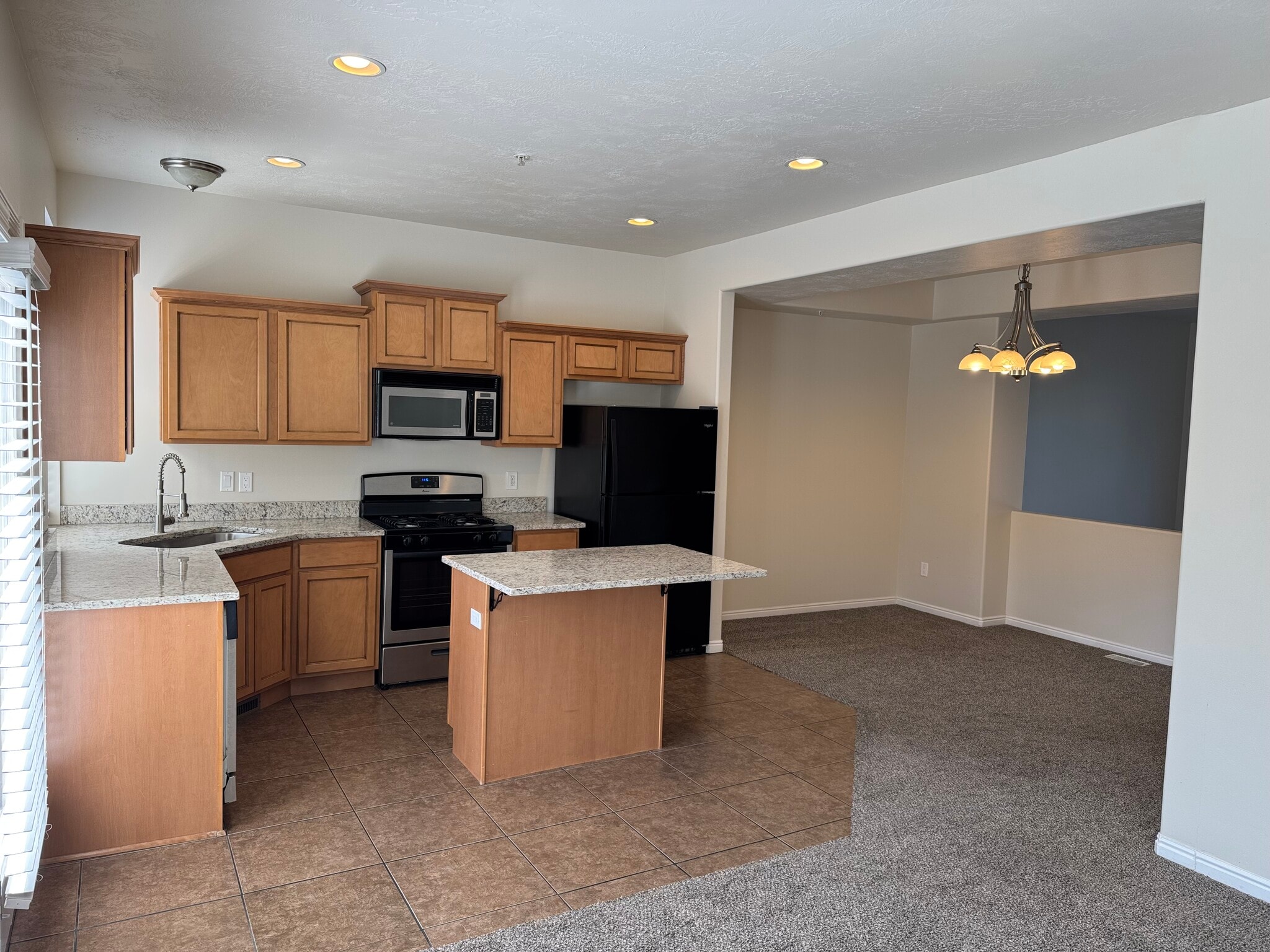 Building Photo - 908 N Shepard Creek Pky
