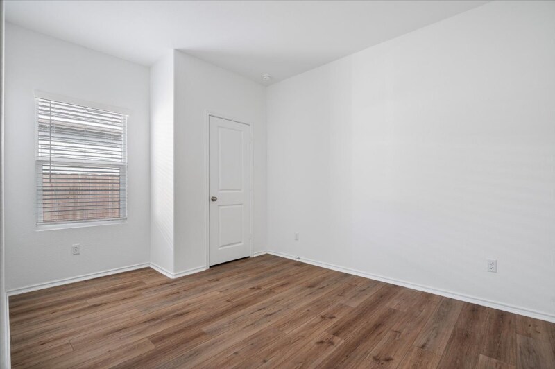 Building Photo - 423 Bullhead Rd