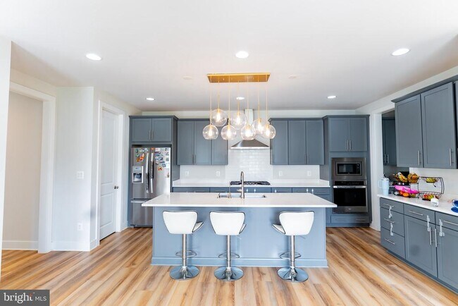 Building Photo - 41914 Spring Air Dr