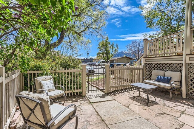 Building Photo - 2135 Spruce St