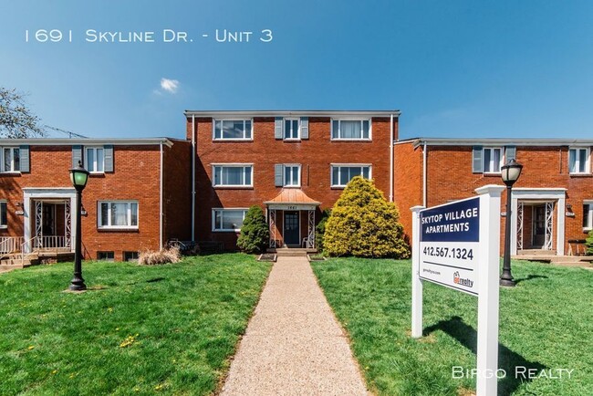 Building Photo - 1691 Skyline Dr