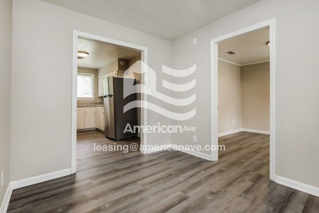 Building Photo - 2913 22nd Ave