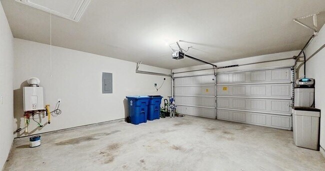 Building Photo - 18277 Eaton Mill Dr