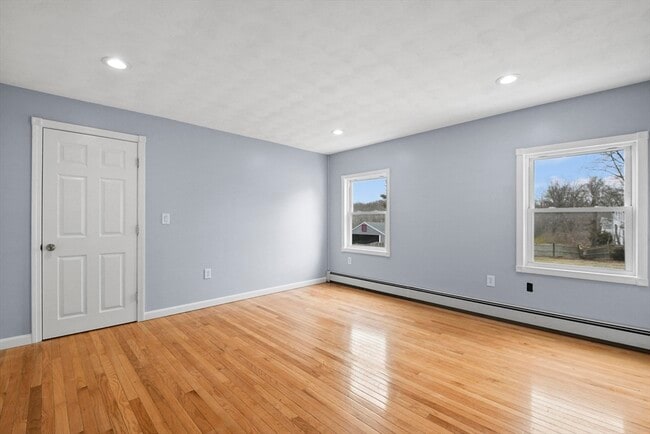 Building Photo - 515 Winthrop St