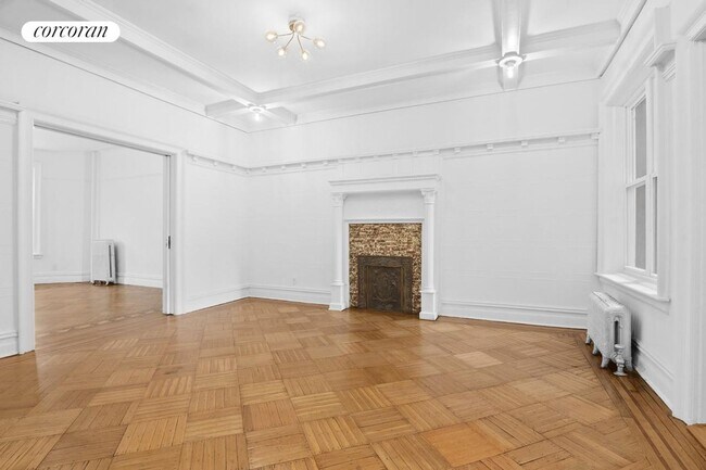 Building Photo - 574 5th St