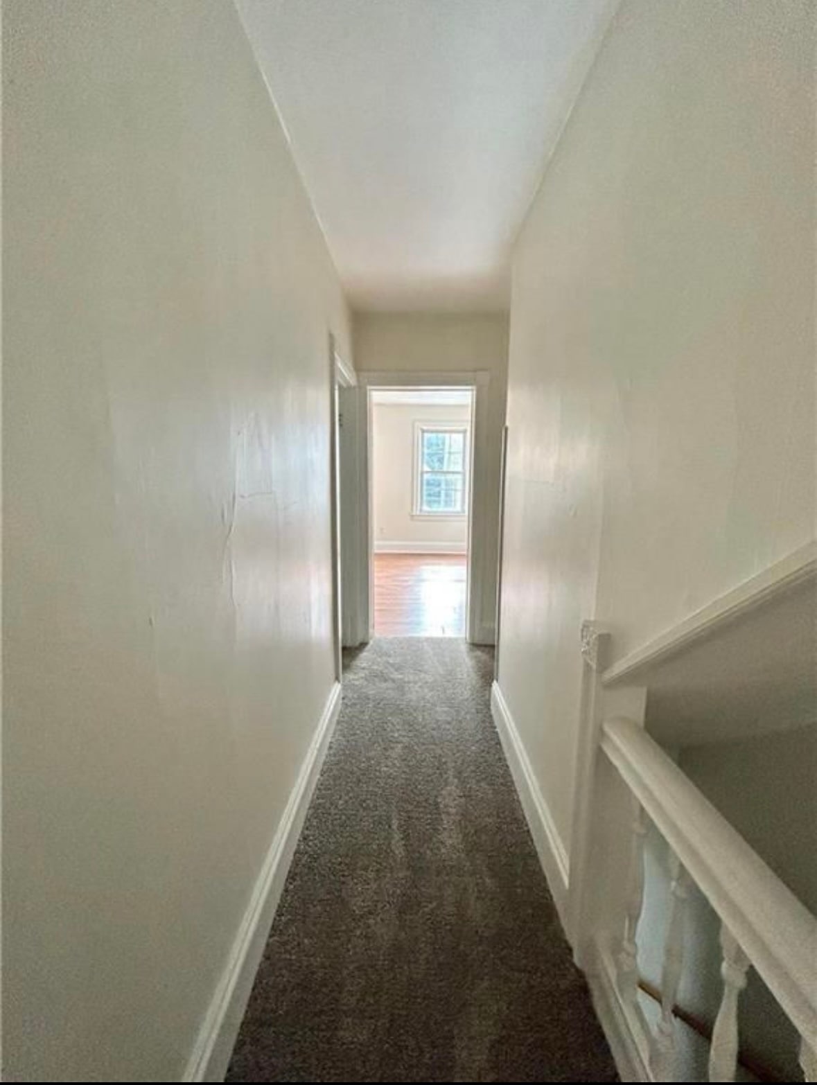 Building Photo - 407 William St