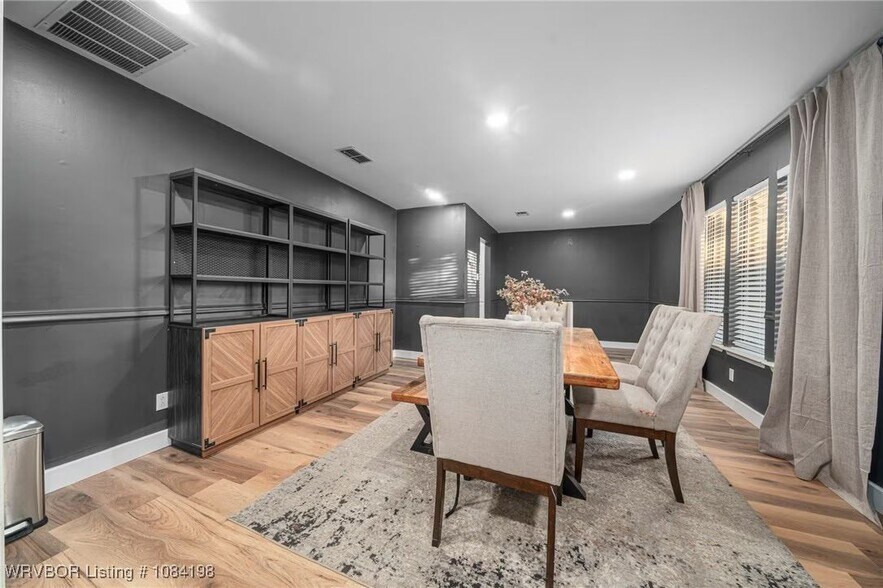 Building Photo - 3021 S 96th St