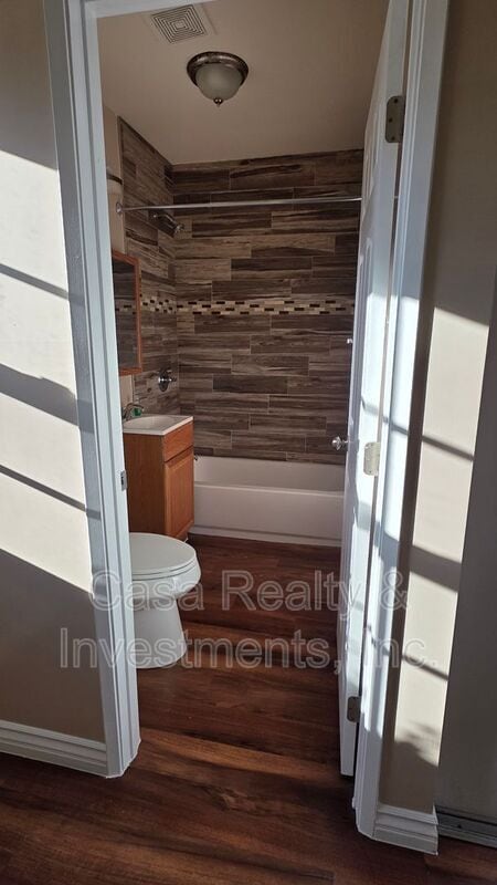 Building Photo - 11307 S Grevillea Ave