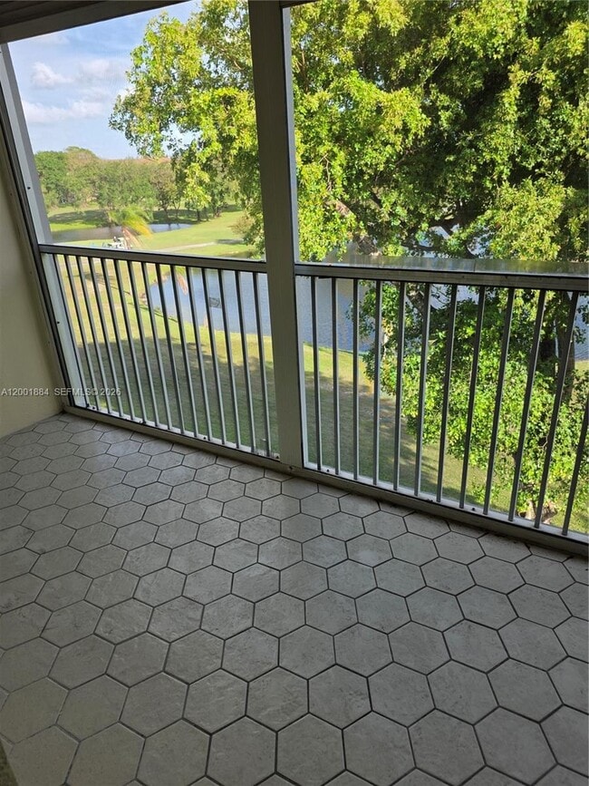 Building Photo - 13250 SW 4th Ct