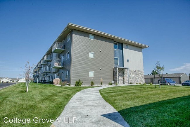 Building Photo - 4236 Tamarack Drive