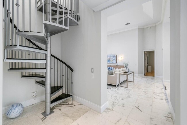 Building Photo - 1620 Lands End Rd