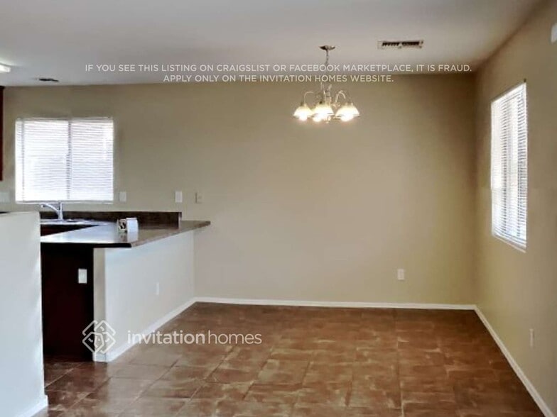 Building Photo - 4642 N 108th Ave