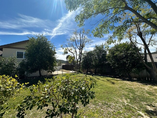 Building Photo - 4BD/3BA Ramona Home w/ Sparkling Pool – Scenic, Private, and Spacious