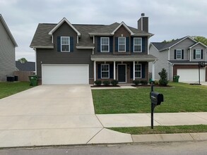 Building Photo - 231 Whistlestop Ln