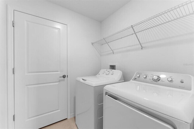 Building Photo - 32063 Pop Ash Pl