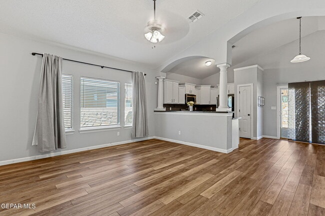 Building Photo - 7213 Copper Trail Ave