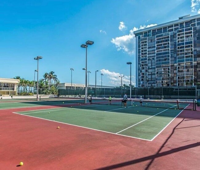 Building Photo - 1865 Brickell Ave