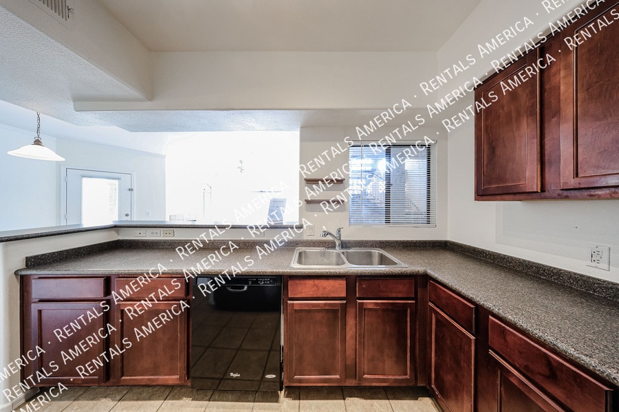 Building Photo - 15095 N Thompson Peak Pkwy