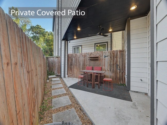 Building Photo - 1226 W 26th St