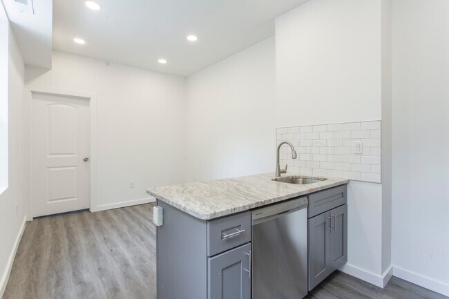 Building Photo - 2131 N 8th St