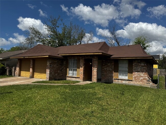 Building Photo - 1922 Bunzel St