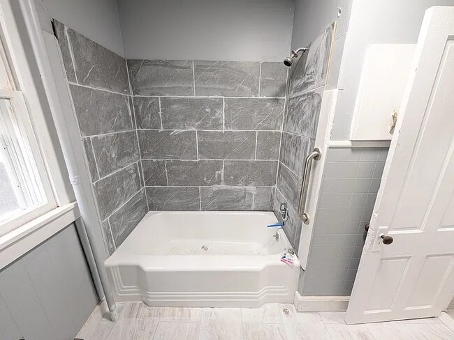 Primary Photo - 431 N 9th Ave