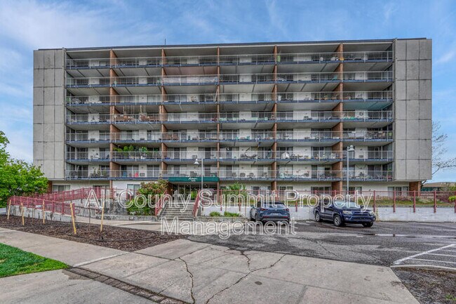 Building Photo - 4800 E Hale Pkwy