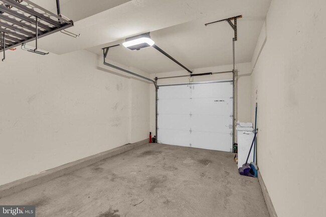 Building Photo - 9902 Michael Schar Ct