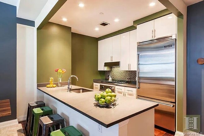 Building Photo - 1 Hanson Pl