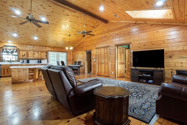 Building Photo - 1700 Co Rd 270