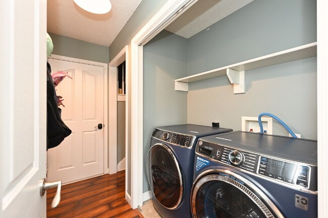 Building Photo - Show-Stopping Rental Home – A Rare Find wi...
