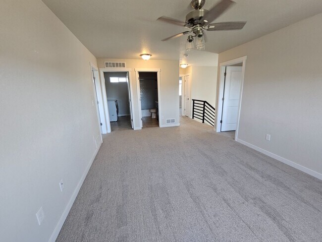 Building Photo - 1853 Clayhouse Dr