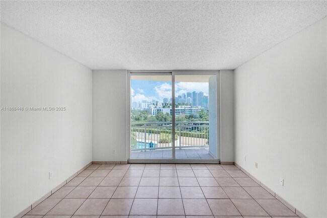 Building Photo - 2475 Brickell Ave