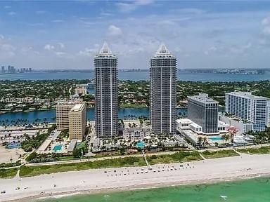 Building Photo - 4775 Collins Ave