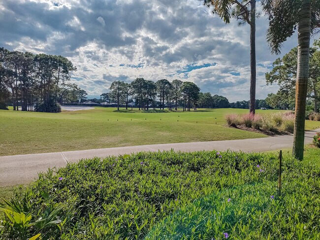 Building Photo - 8060 Kiawah Trce