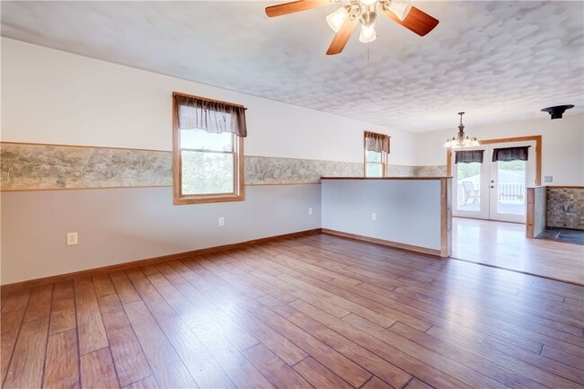 Building Photo - 681 NY-364