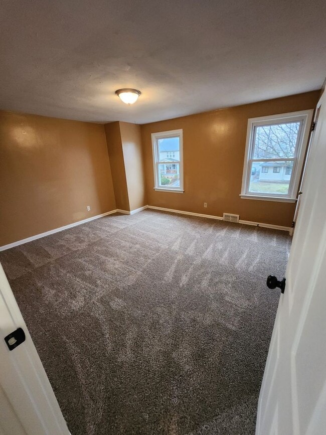 Building Photo - 2005 Hilton Rd