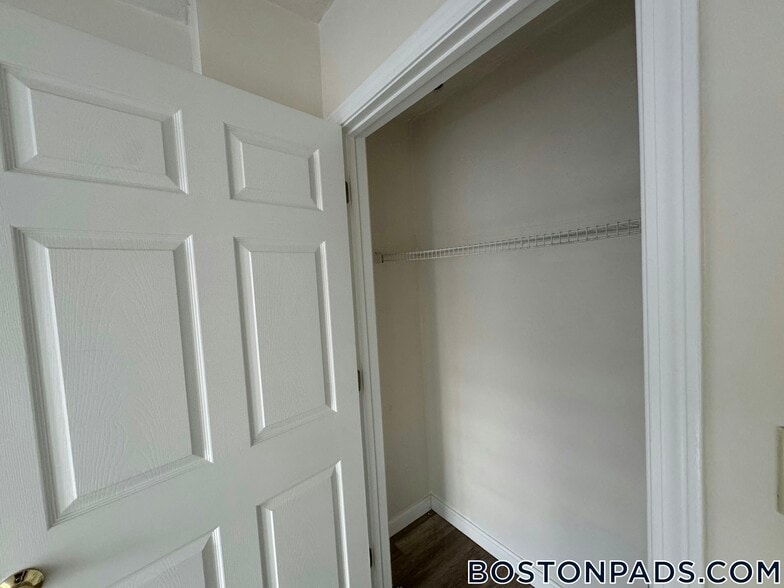 Building Photo - 81 Essex St