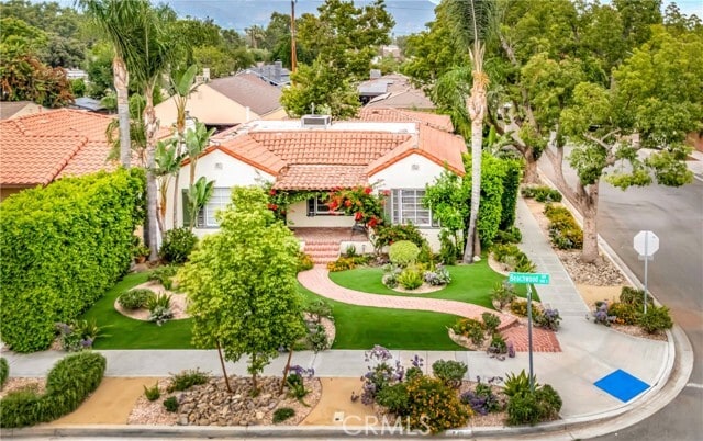 Primary Photo - 546 S Beachwood Dr
