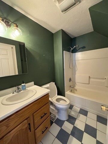 Building Photo - 674 E Washington St